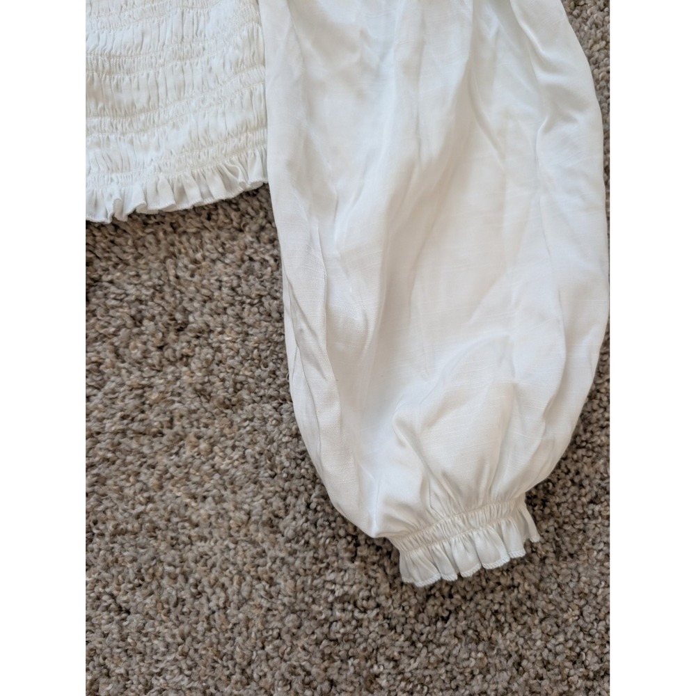 Forever 21 White Smocked Off Shoulder Balloon Sleeve Crop Top Size L - Picture 2 of 5